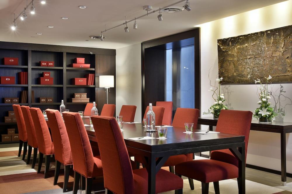 Arc The Hotel 4*