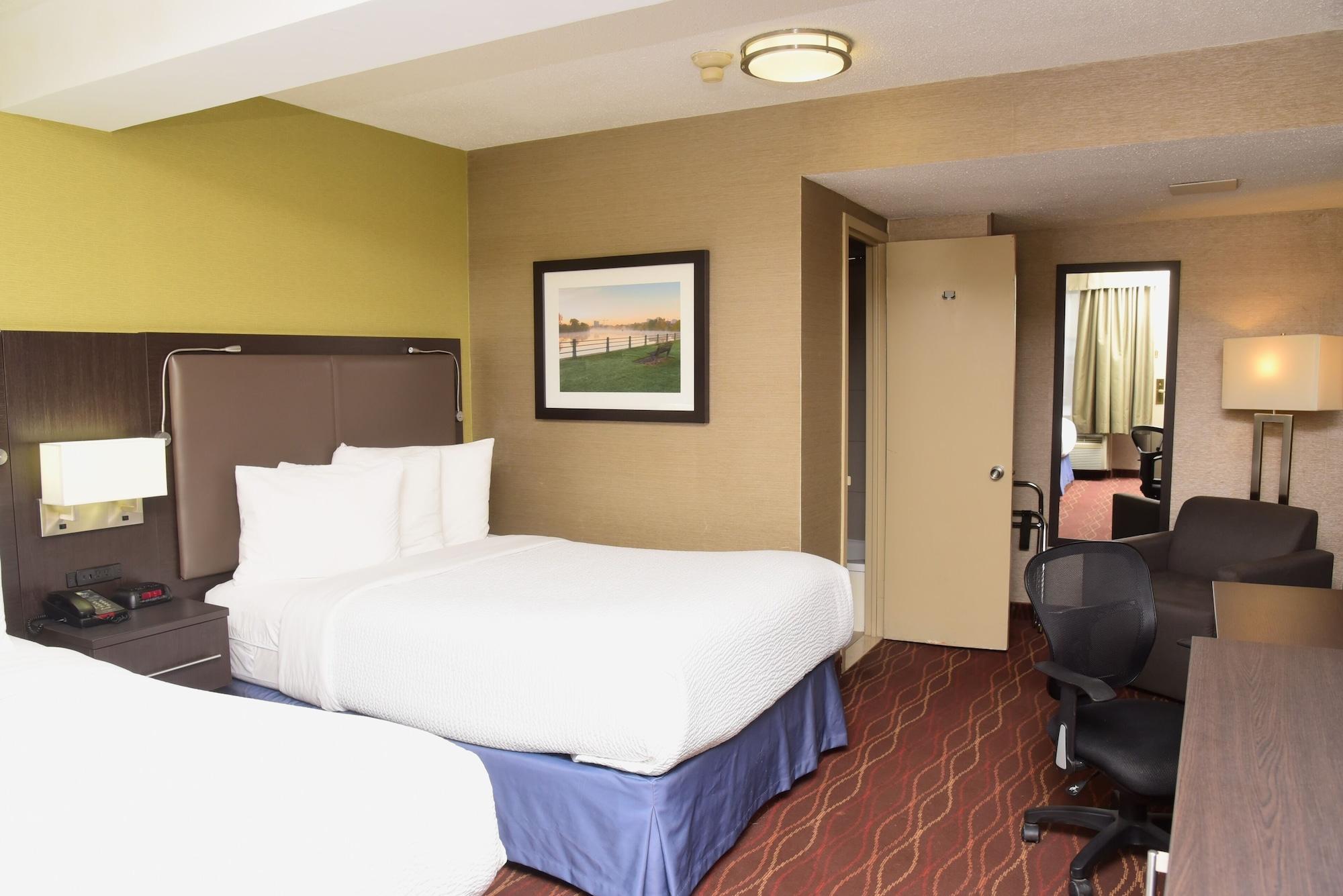 Days By Wyndham Hotel Ottawa