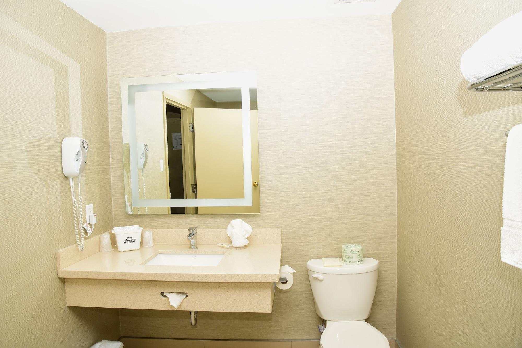 Days By Wyndham Hotel