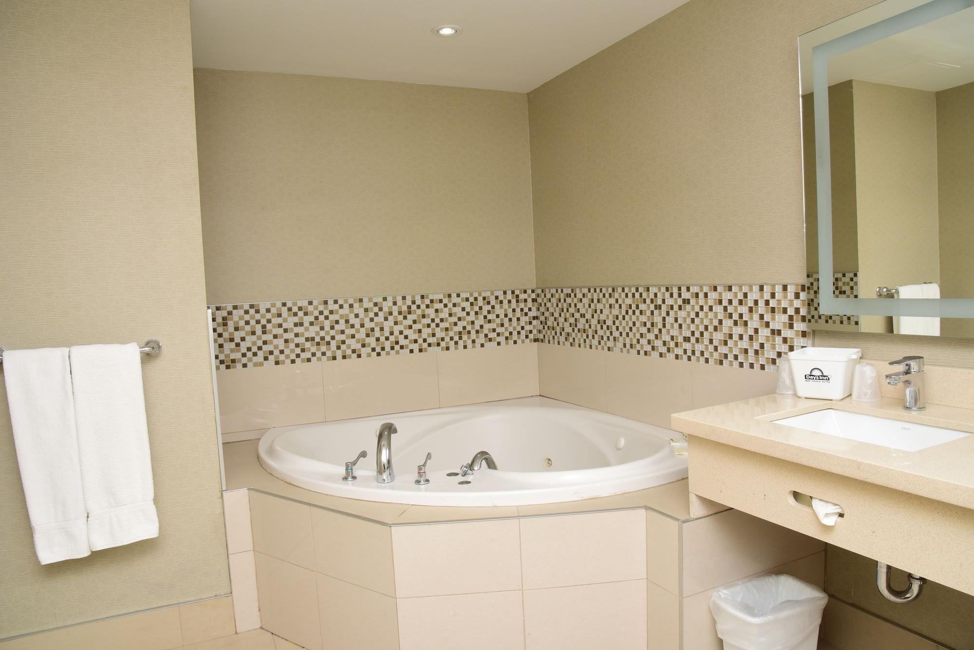 Hotel Days By Wyndham Ottawa