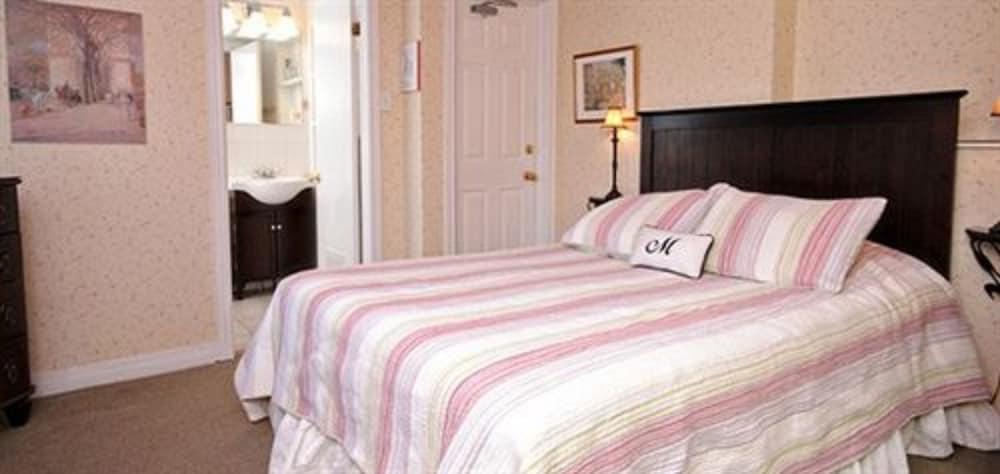 Mcgee's 3* Ottawa