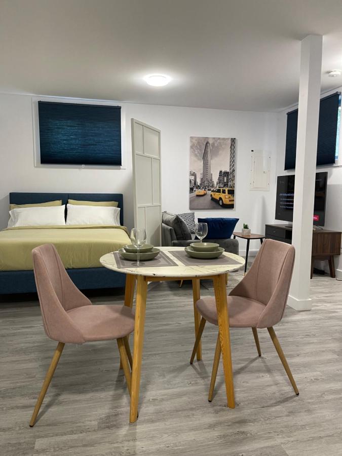 Apartment Cozy Modern Studio With Free Parking Onsite *