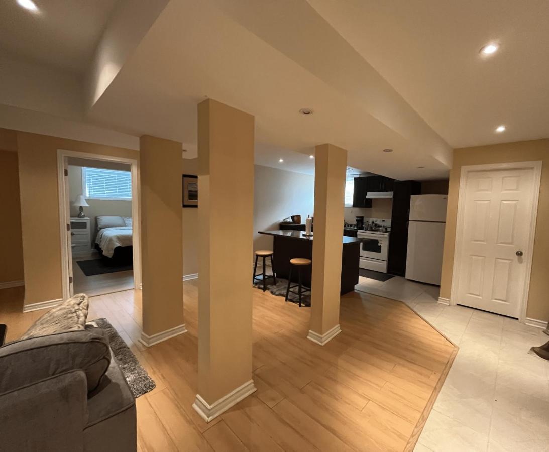 Apartment Airport Sweet Ottawa