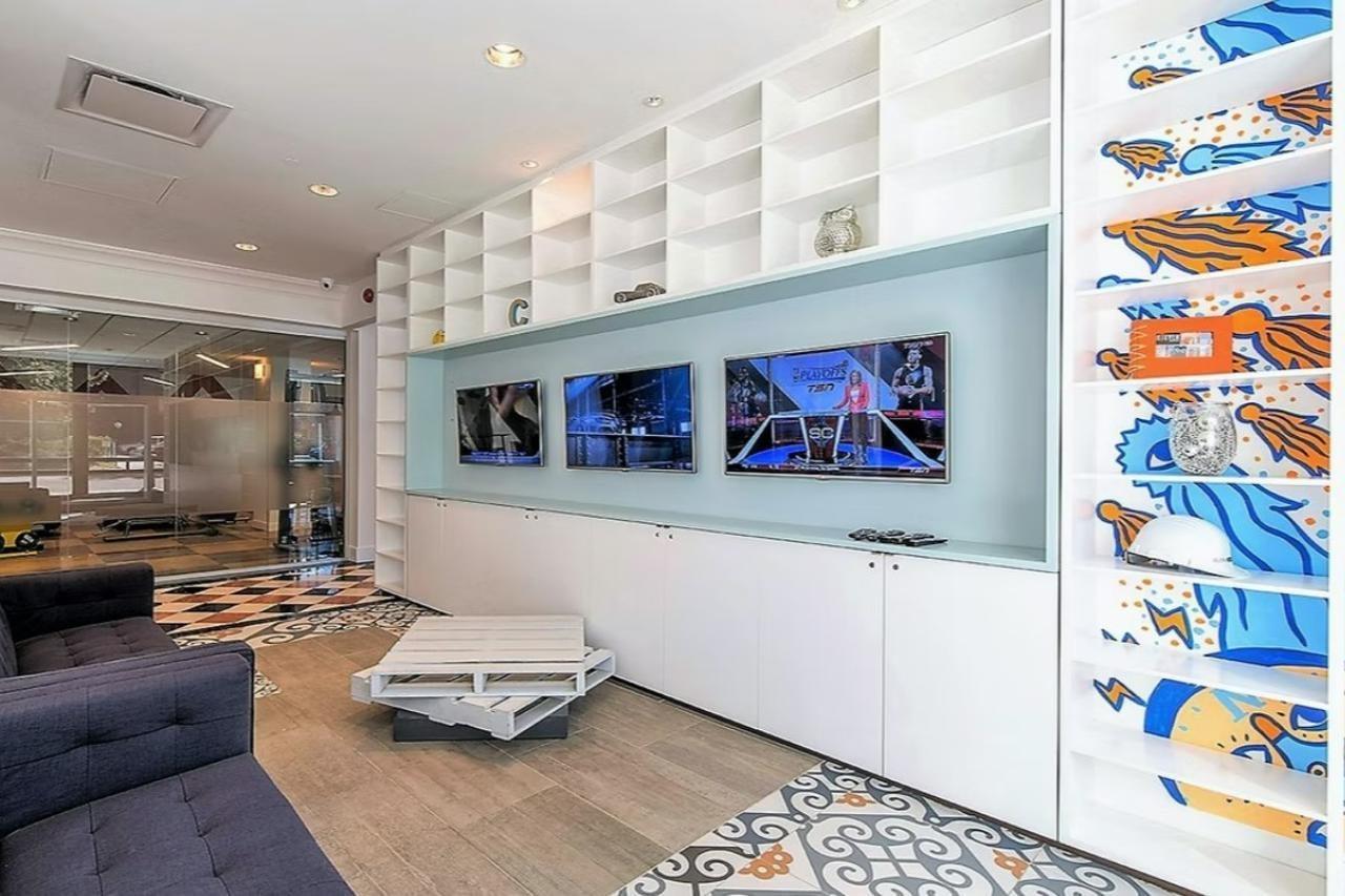 & Ottawa-downtown Hotel 3*