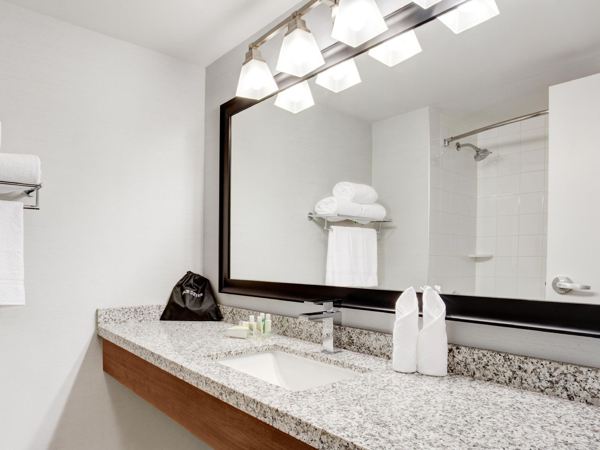 Hotel East By Ihg