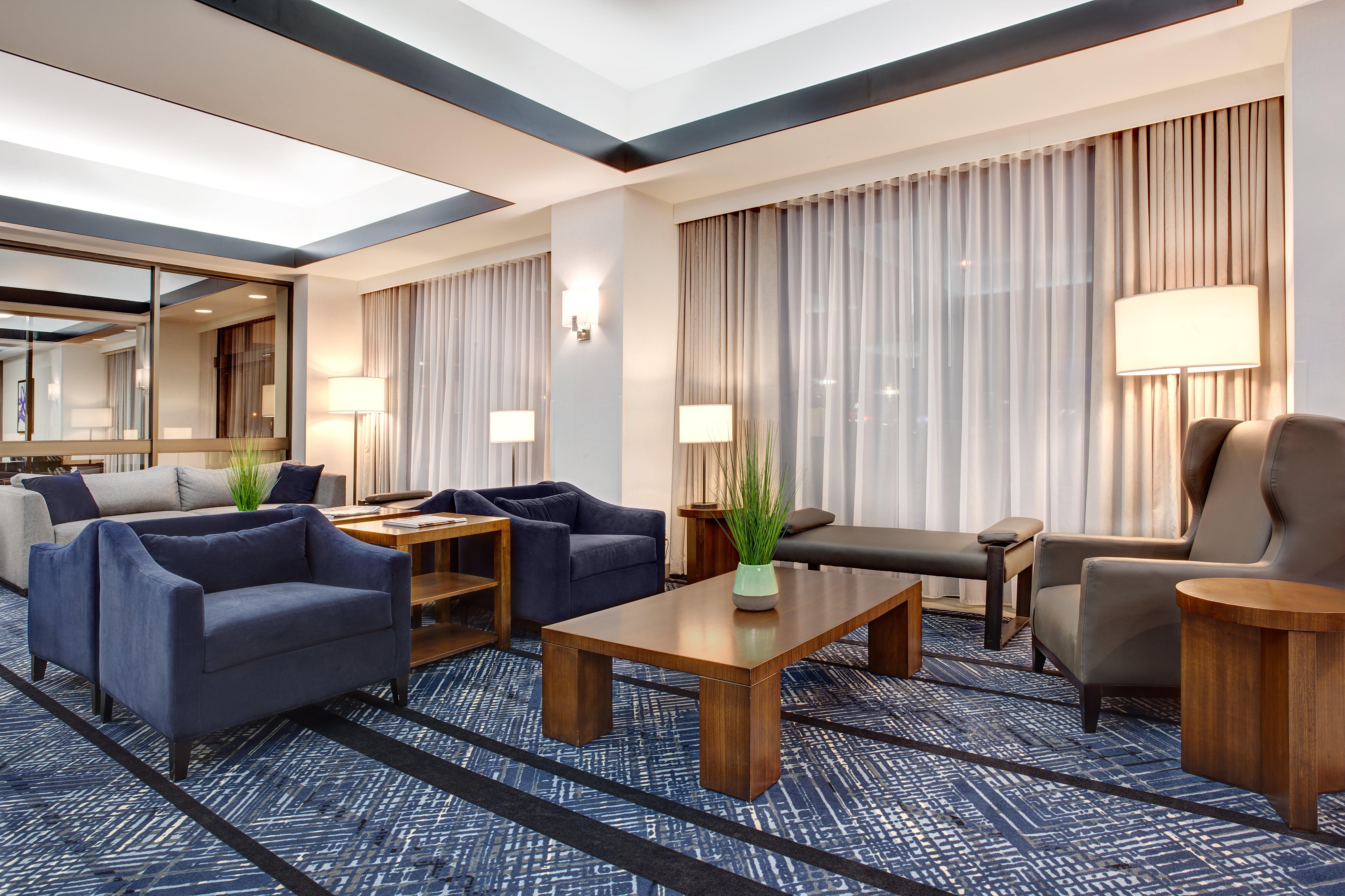 Hotel East By Ihg Ottawa