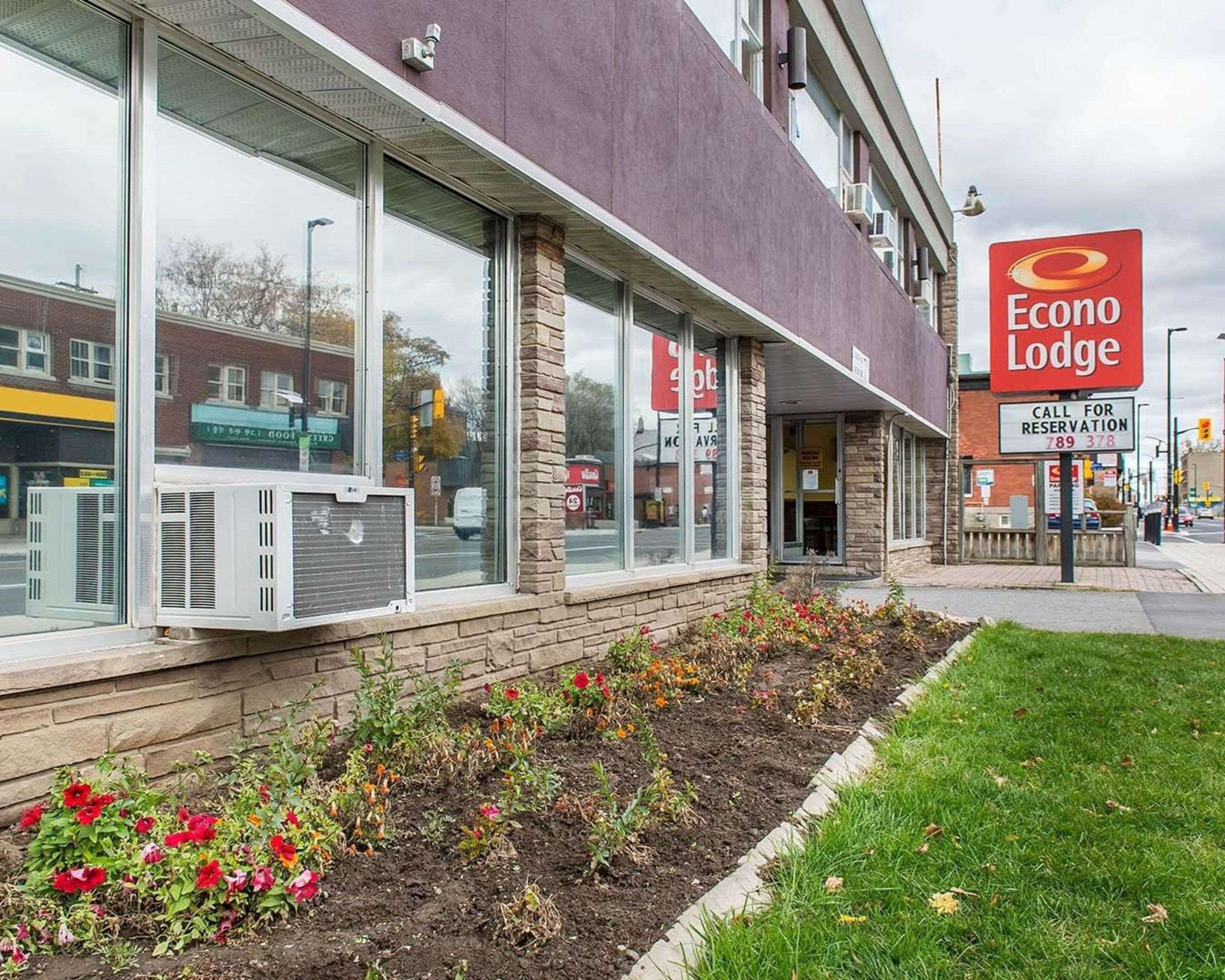 Lodge Econo Downtown