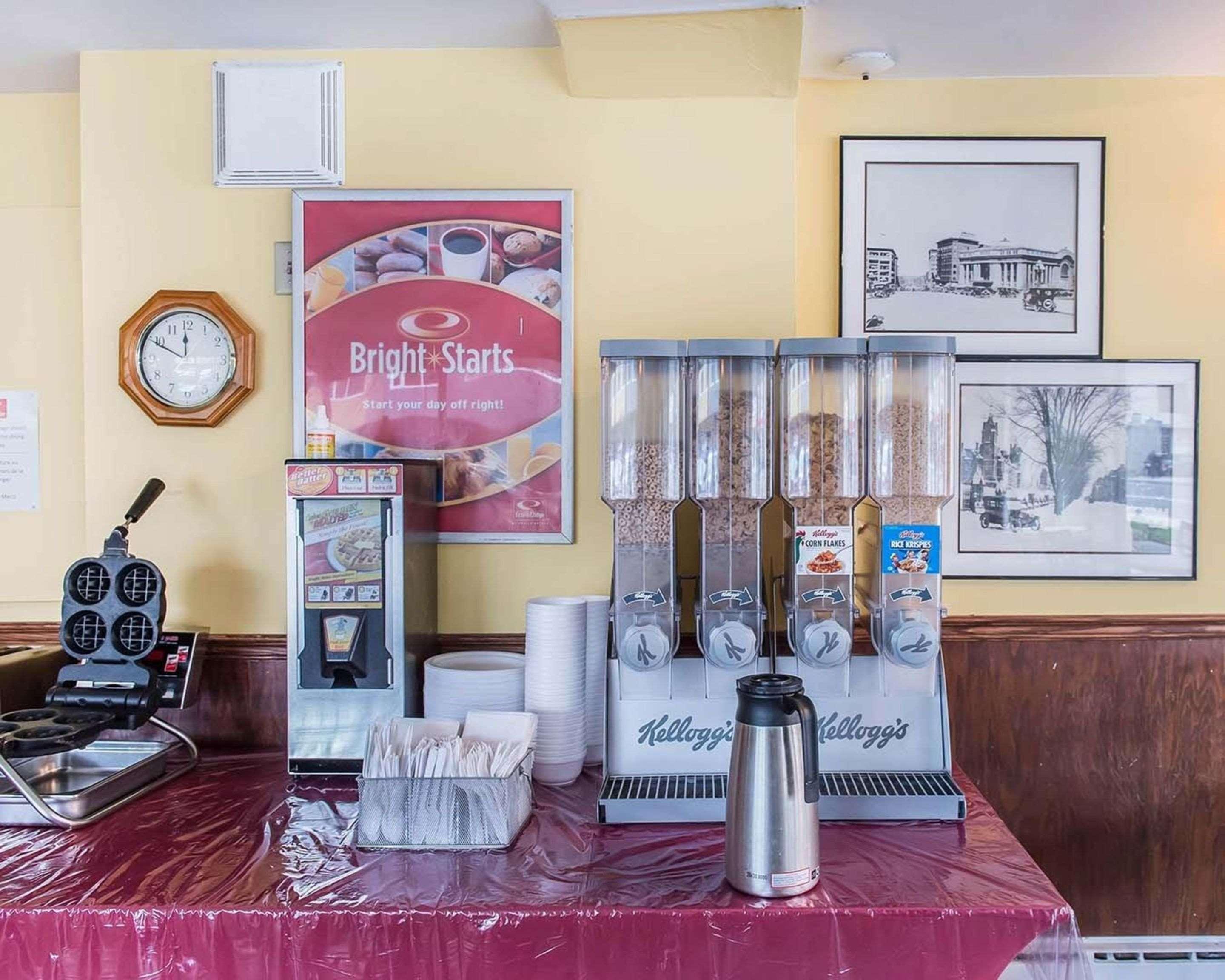 Econo Downtown Lodge