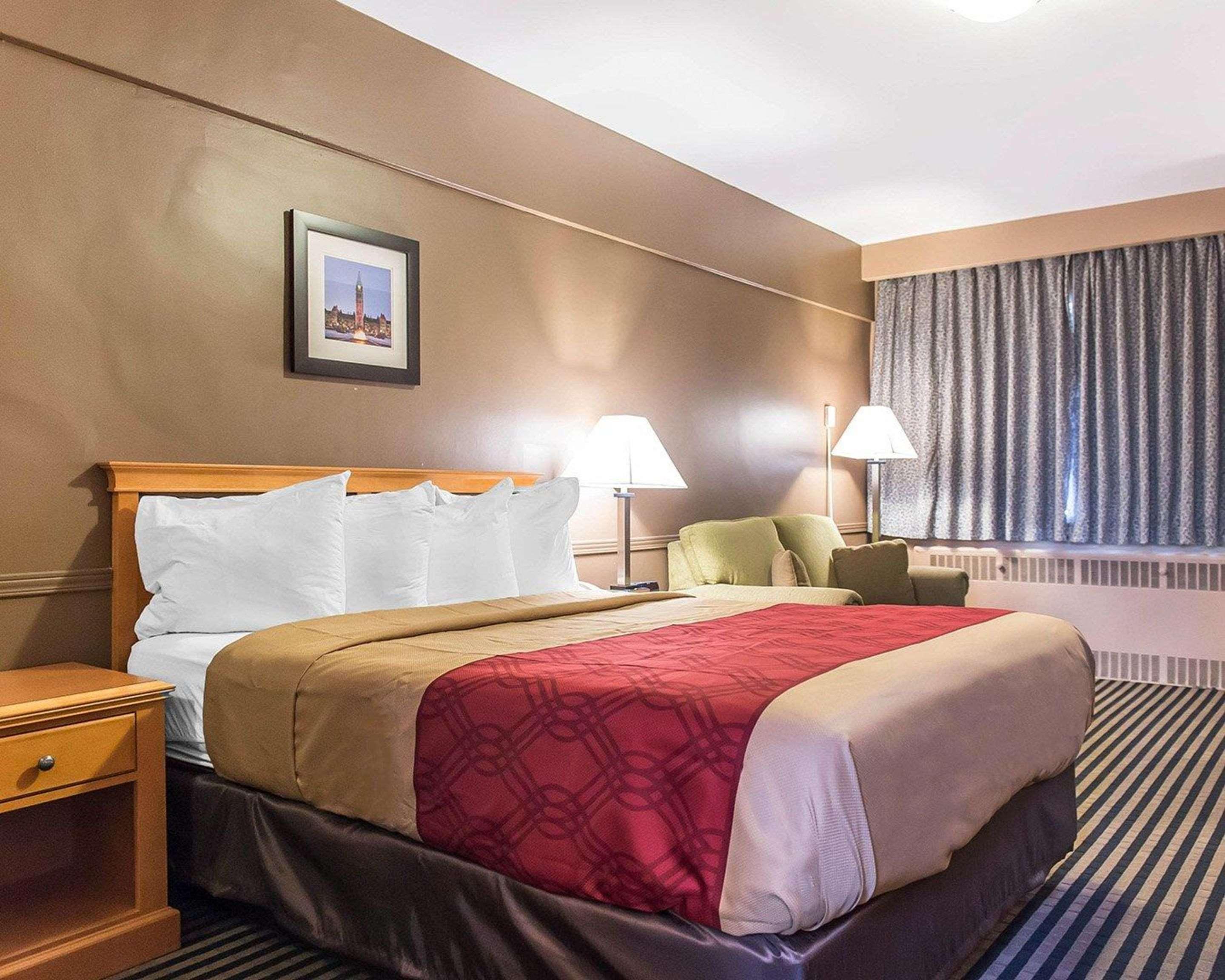 Lodge Econo Downtown *