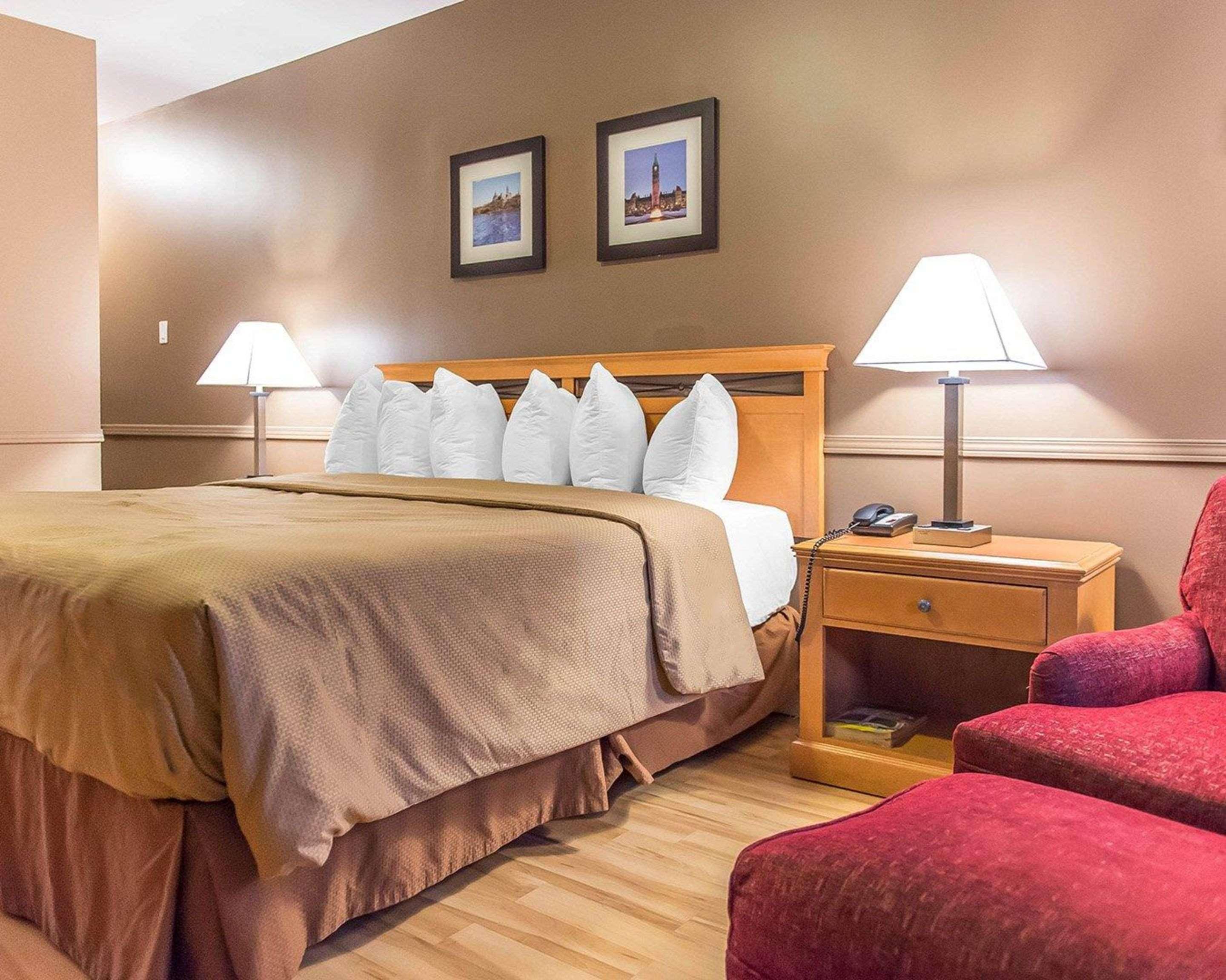Lodge Econo Downtown