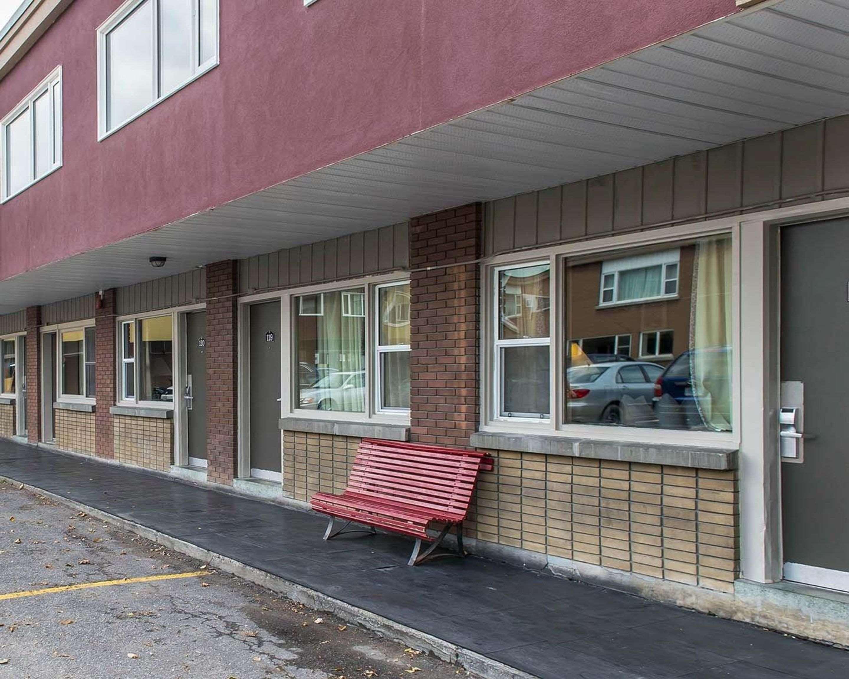Econo Downtown * Ottawa