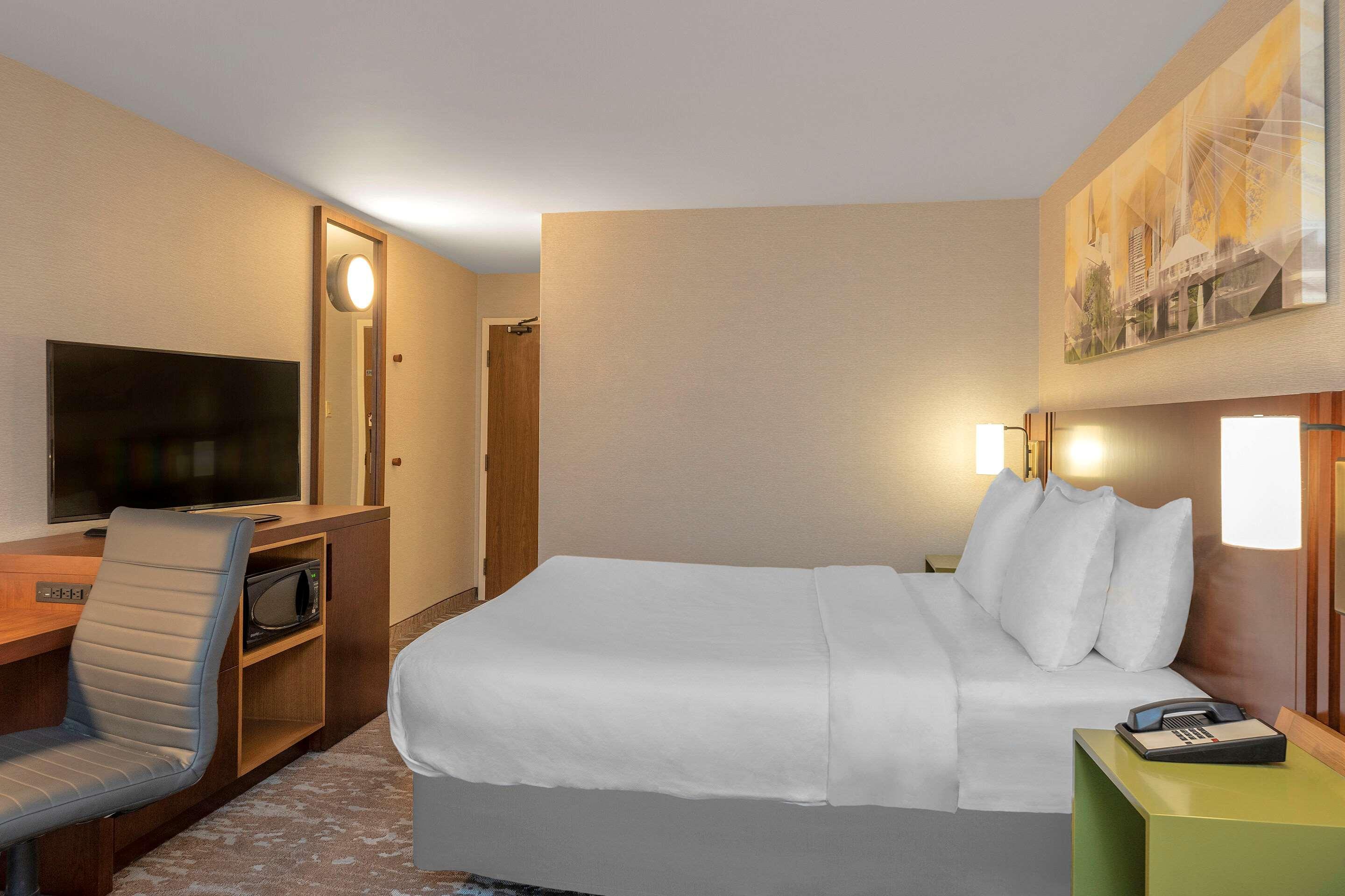 Comfort Inn 3*