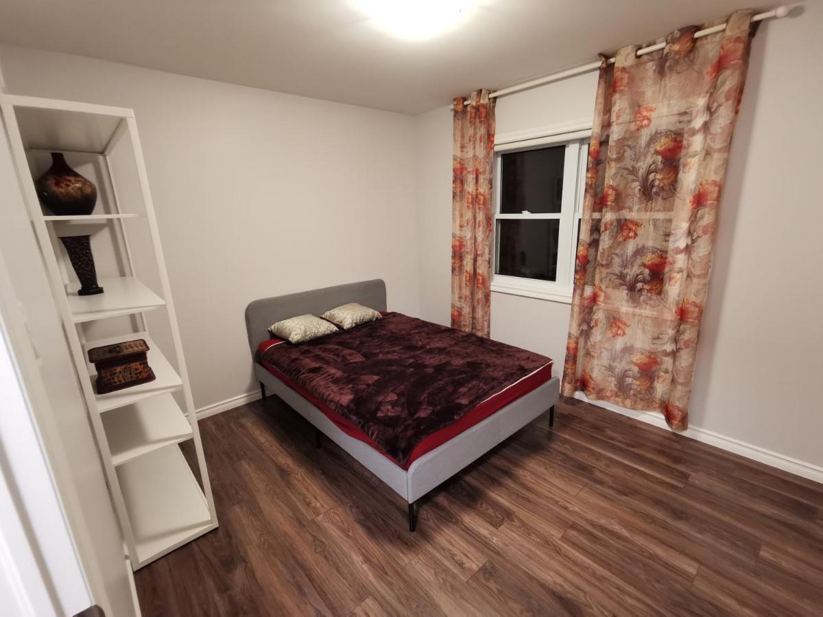 Beautiful 3 Bedroom House Apartment Ottawa