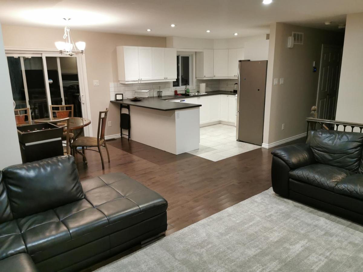 Beautiful 3 Bedroom House * Ottawa