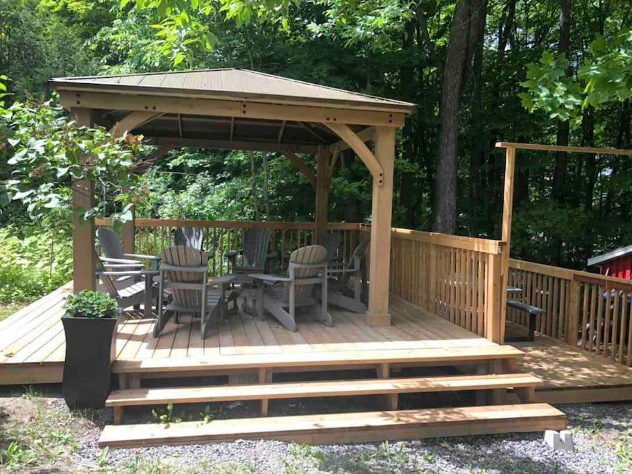 Cozy 4-bedroom Haven For Relaxing Getaways *
