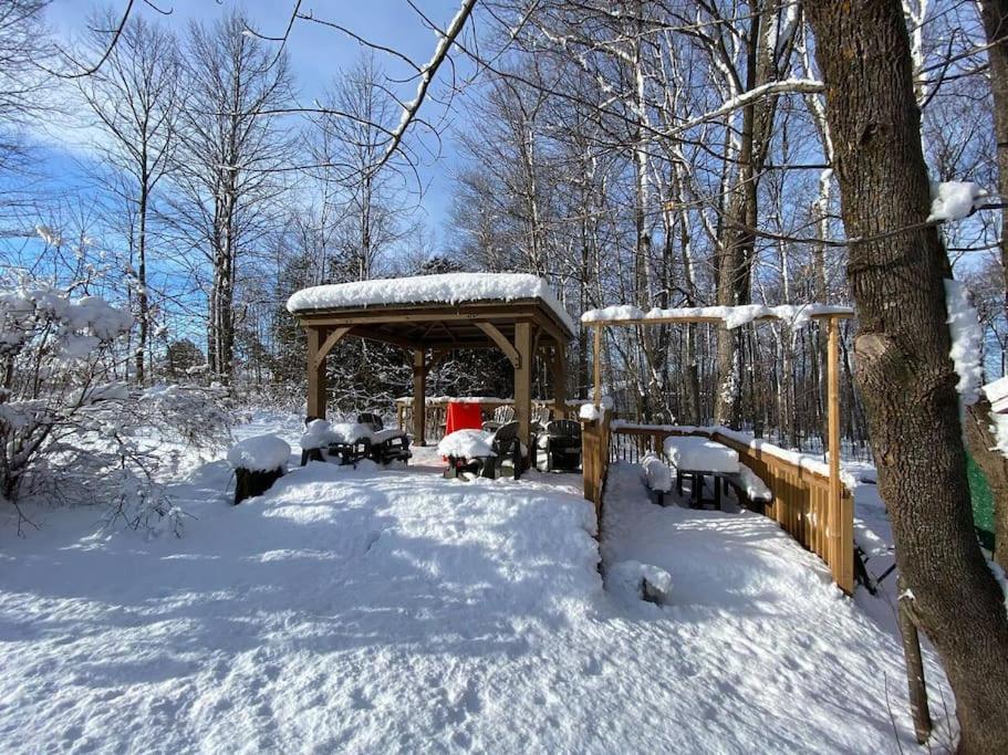 Holiday home Cozy 4-bedroom Haven For Relaxing Getaways *