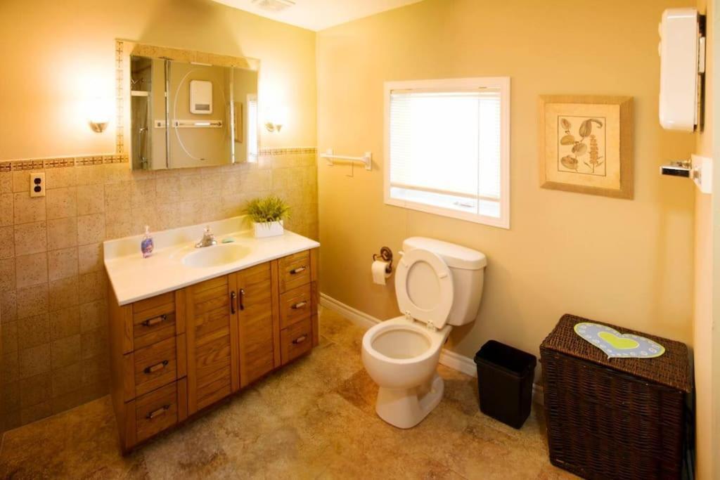 Holiday home Cozy 4-bedroom Haven For Relaxing Getaways *