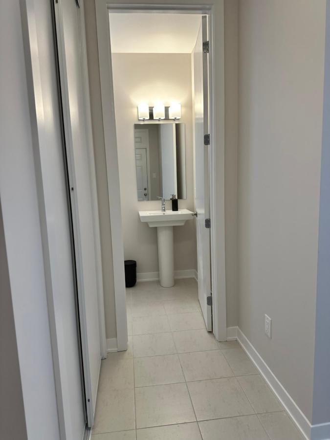 The Lounge Homestay Ottawa