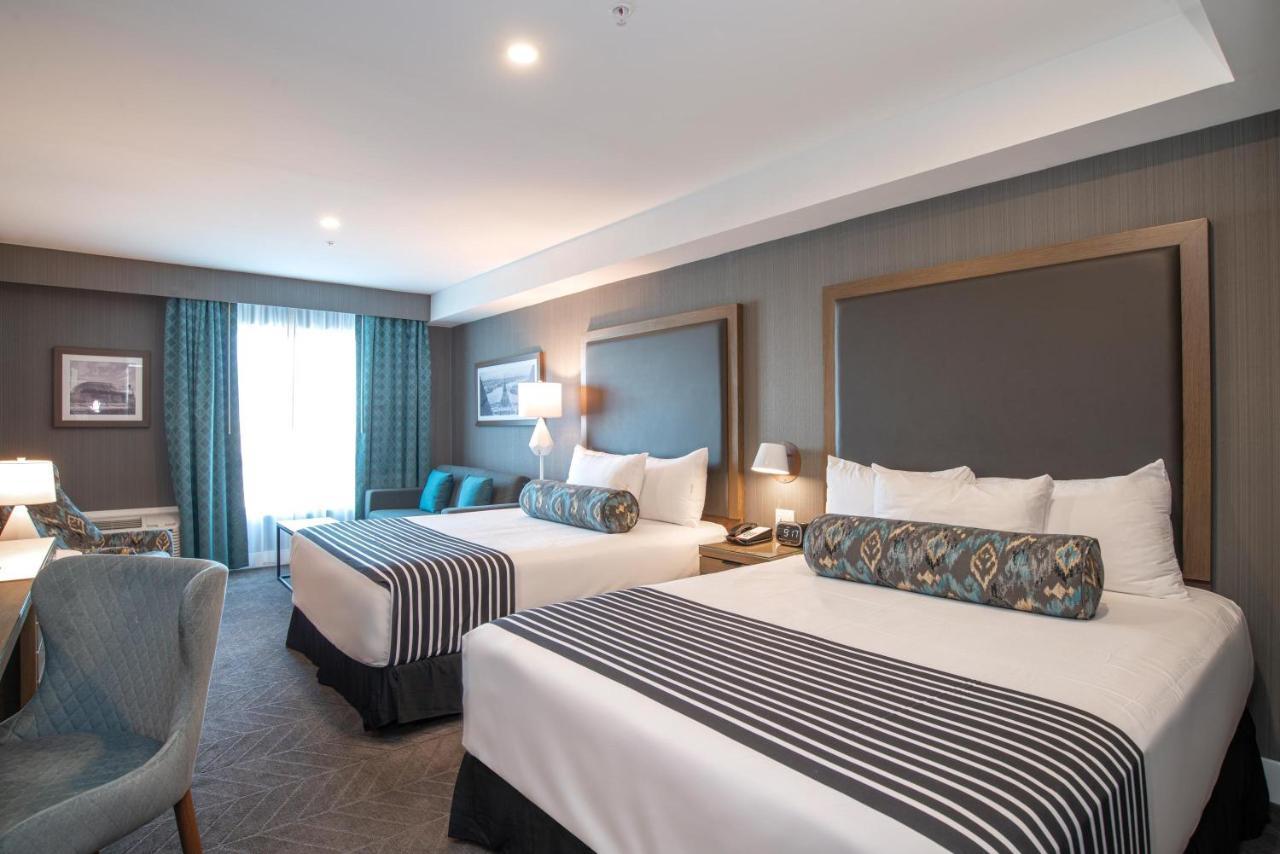 Sandman Signature Airport Hotel Ottawa