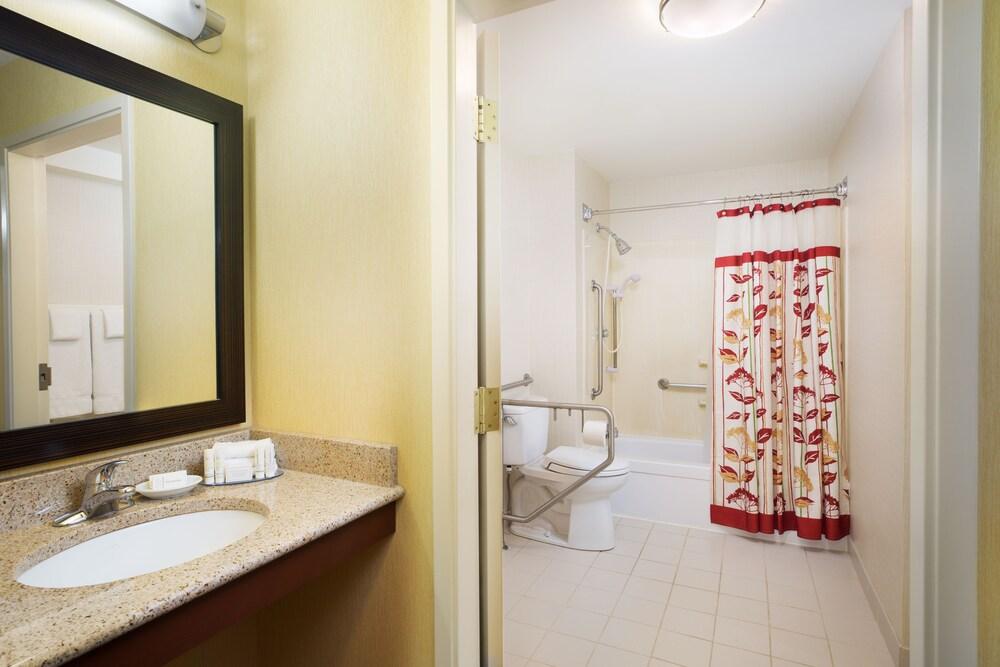 Hotel Courtyard By Marriott Downtown