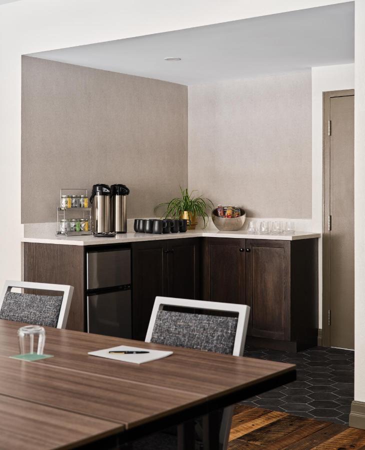 Hotel The Metcalfe By Gray Collection Ottawa