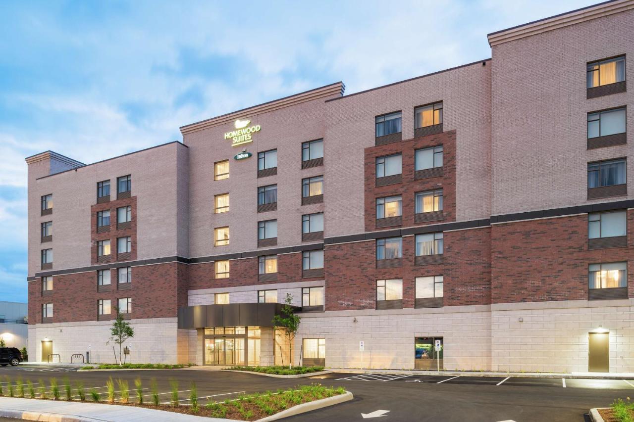 Homewood By Hilton Airport Hotel Ottawa