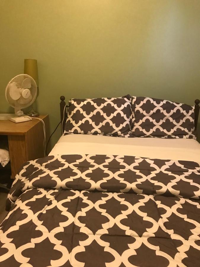 Apt Infront Of Uottawa 8min Walk Downtown Apartment *