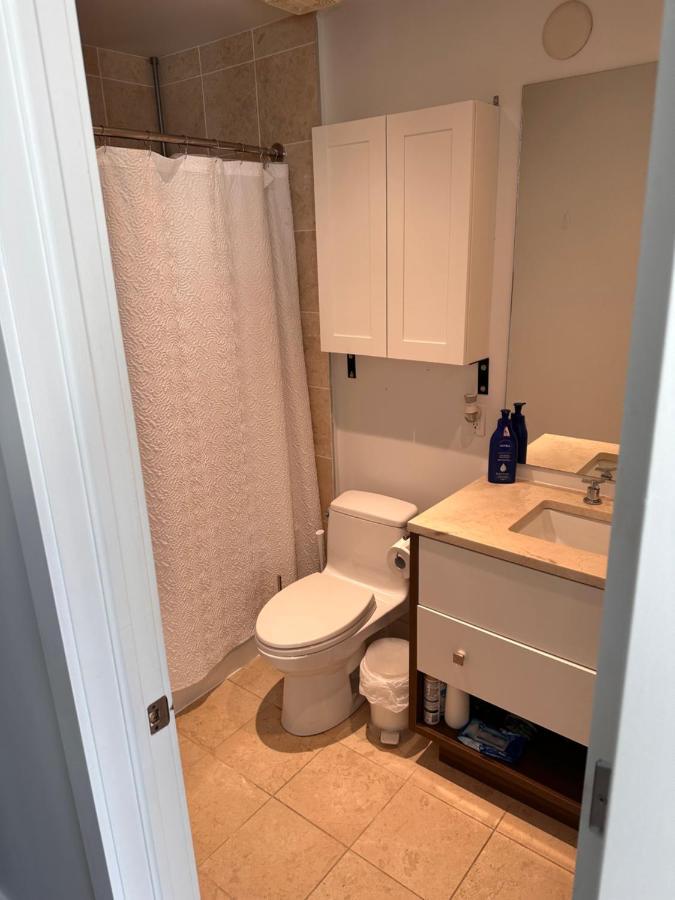 Downtown Apartment *