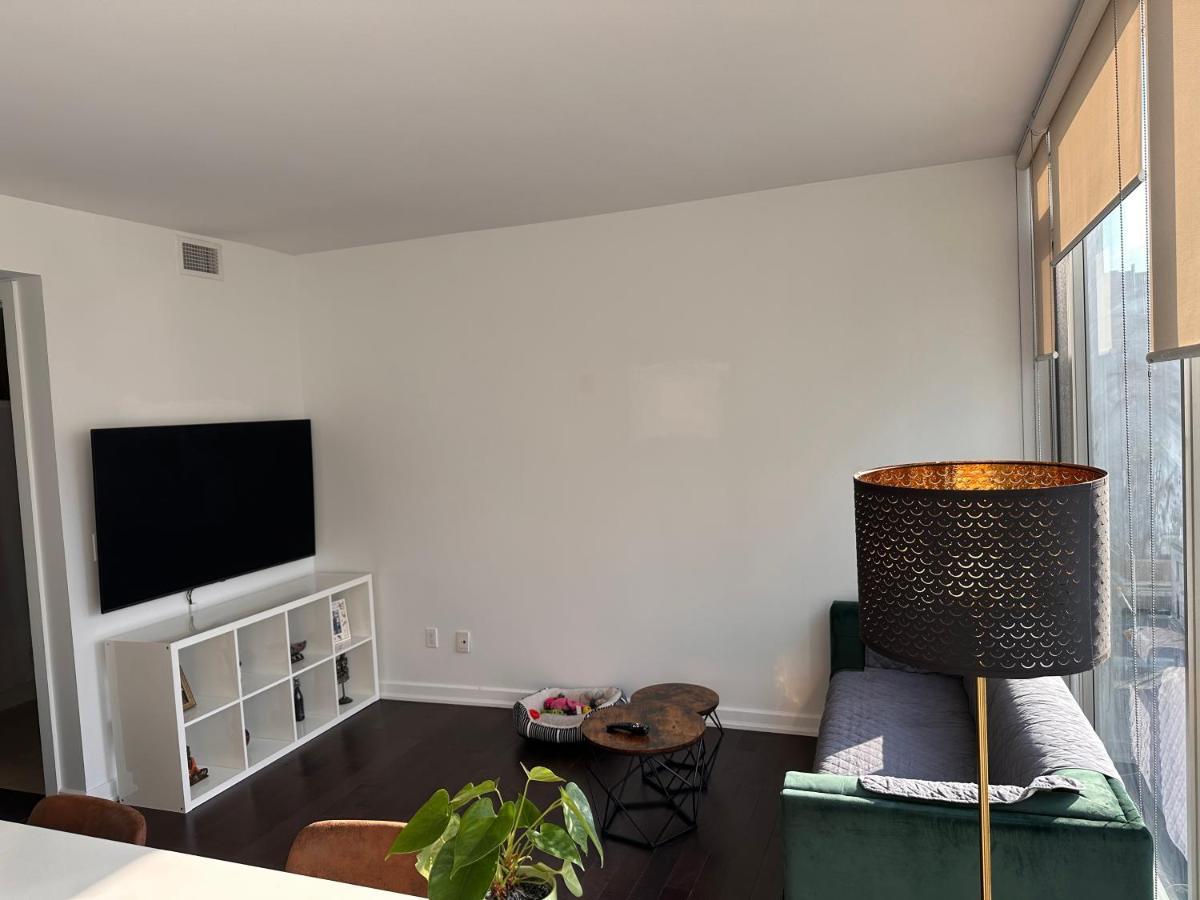 Downtown Apartment *