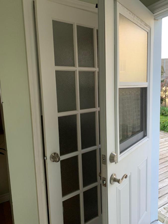 Homestay A Bright Specious 1 Bedroom Unit In The Basement *