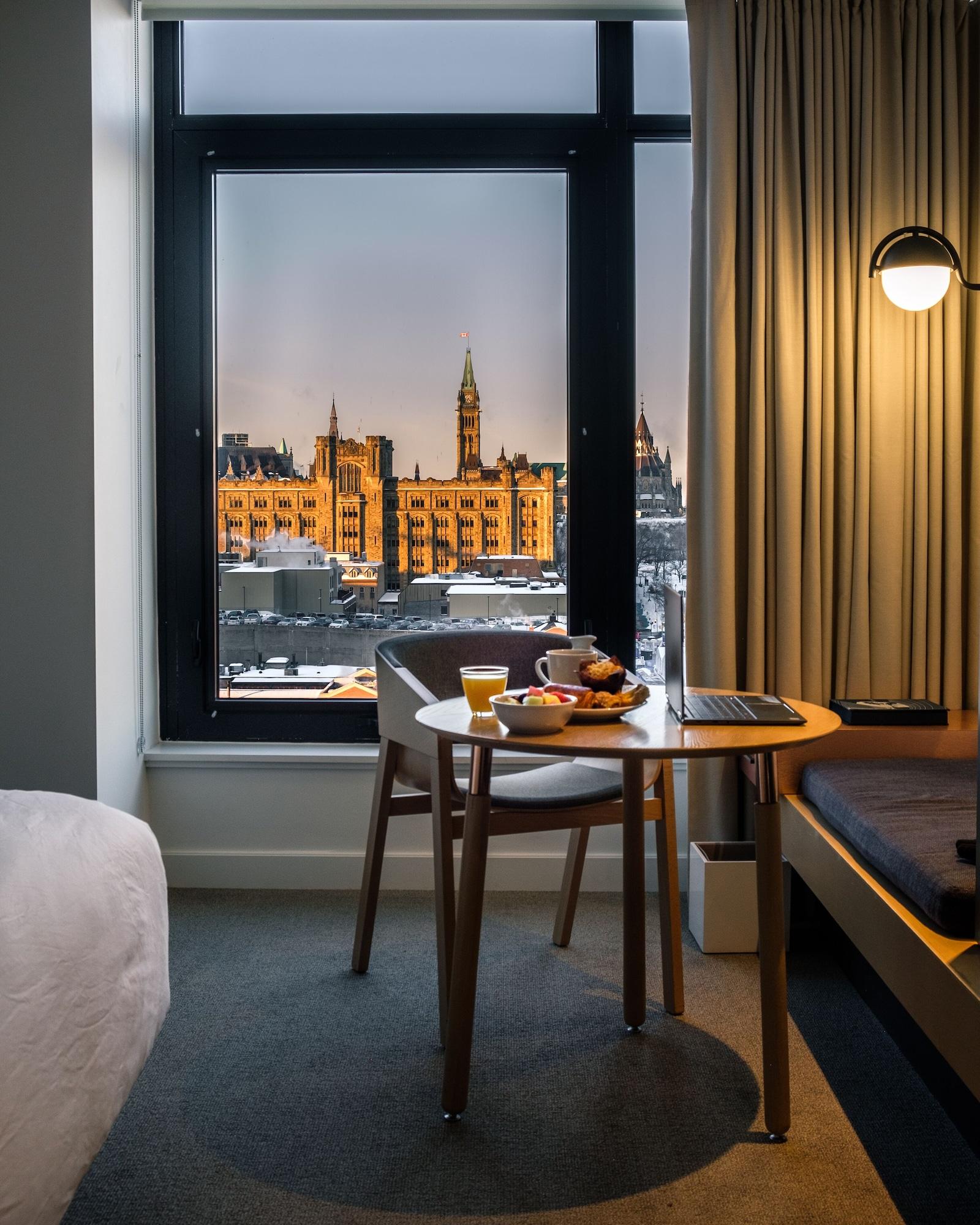 Andaz Ottawa Byward Market, By Hyatt Hotel 4*