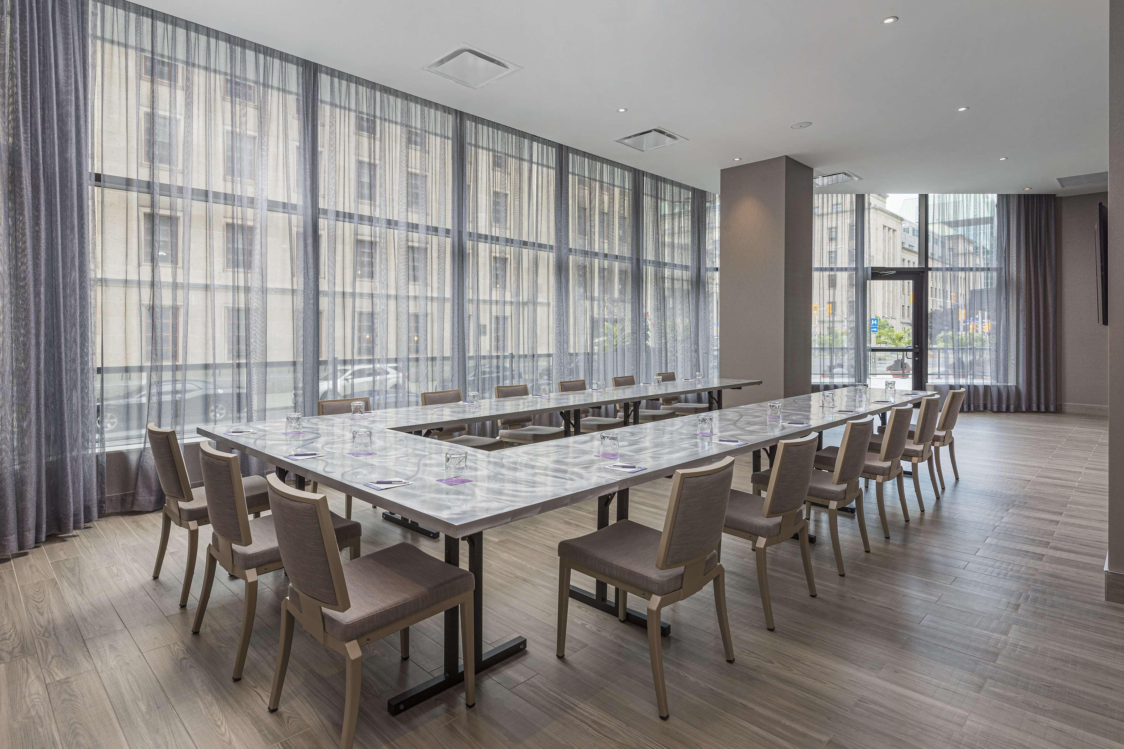 Hilton Garden Downtown Ottawa