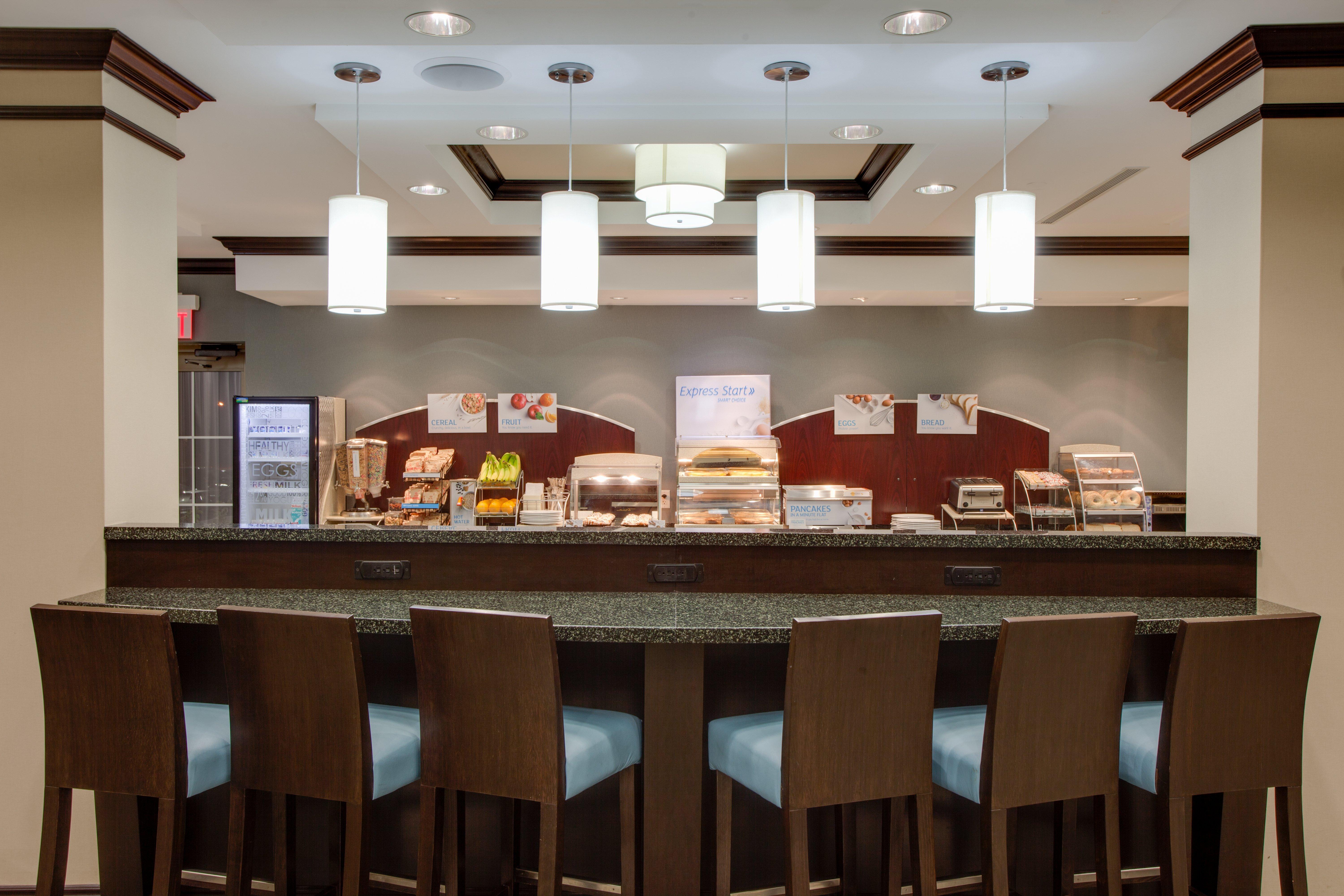 Hotel Express & East-orleans By Ihg 2*