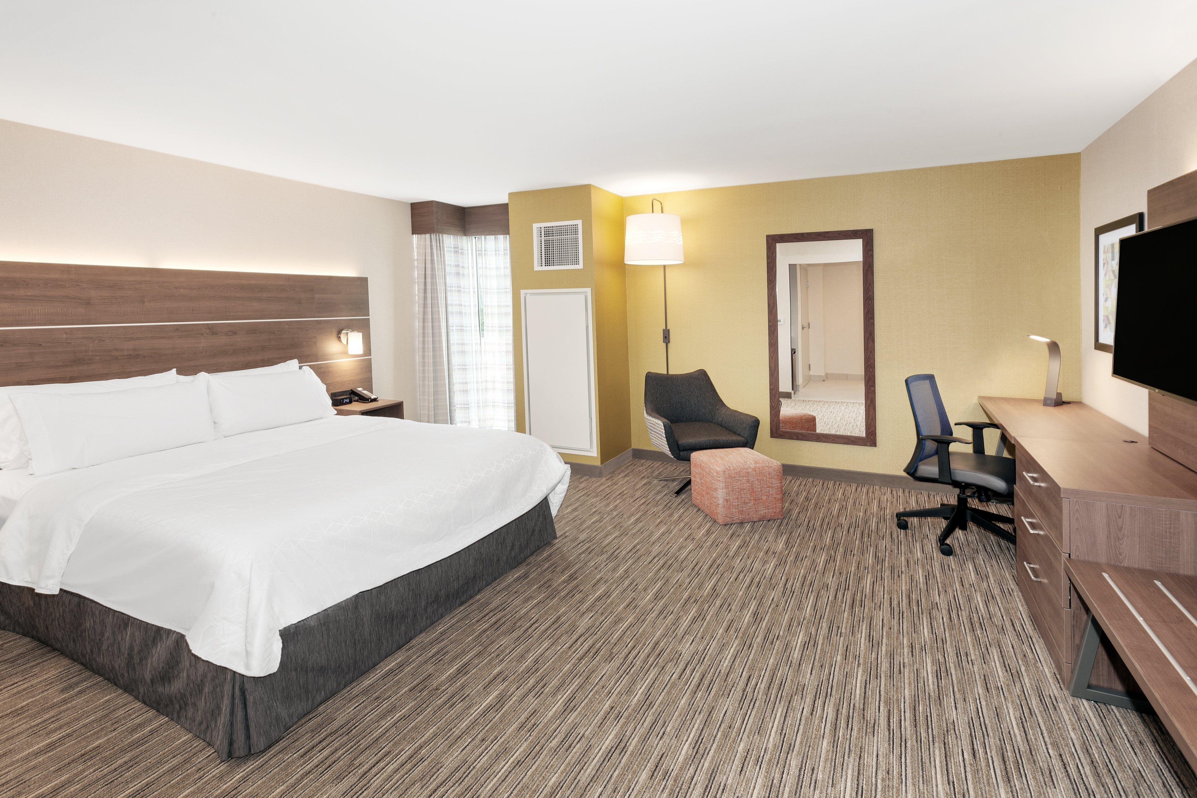 Express & Downtown East By Ihg Hotel 3*