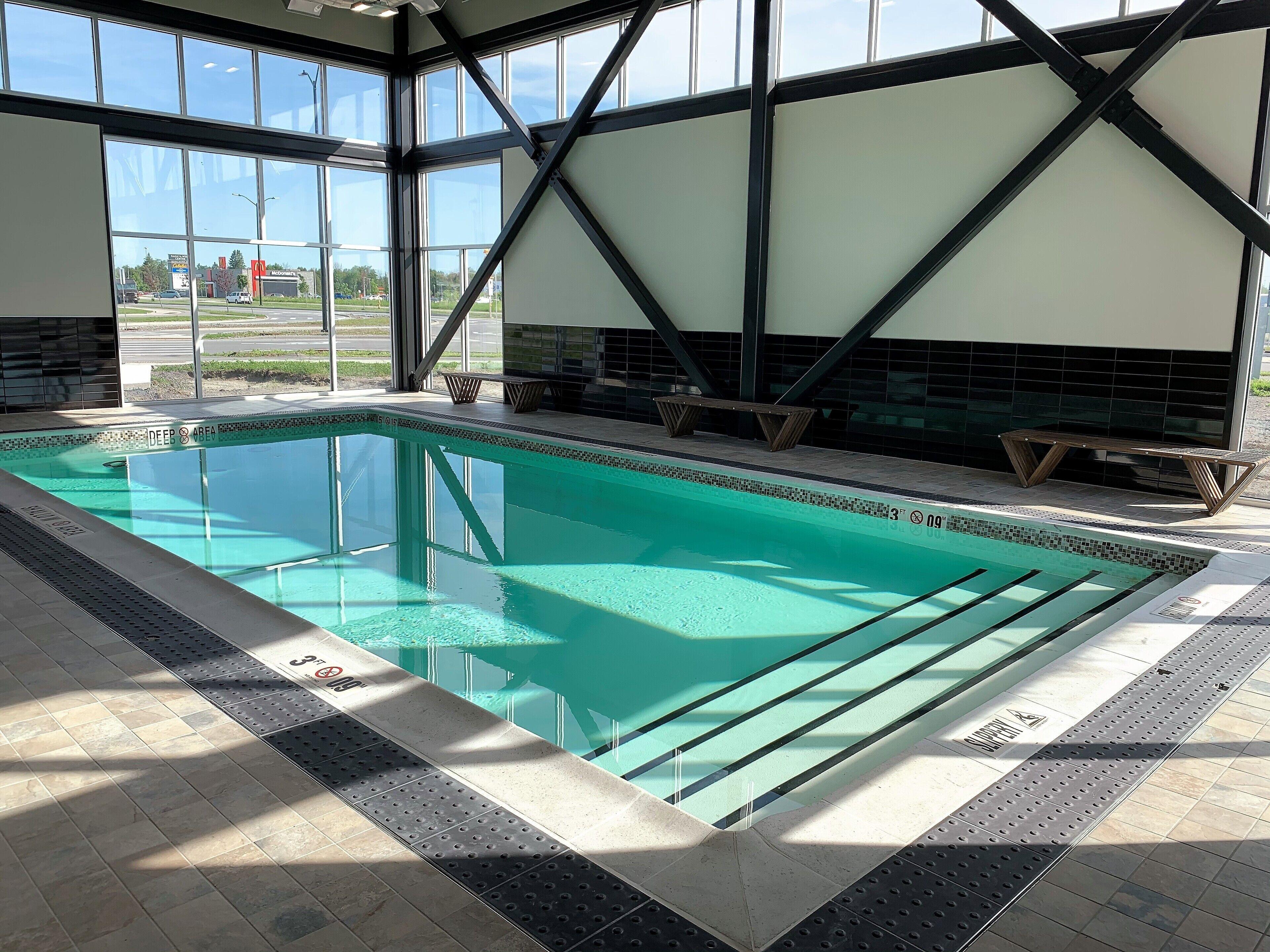 Wingate By Wyndham Kanata West 3*