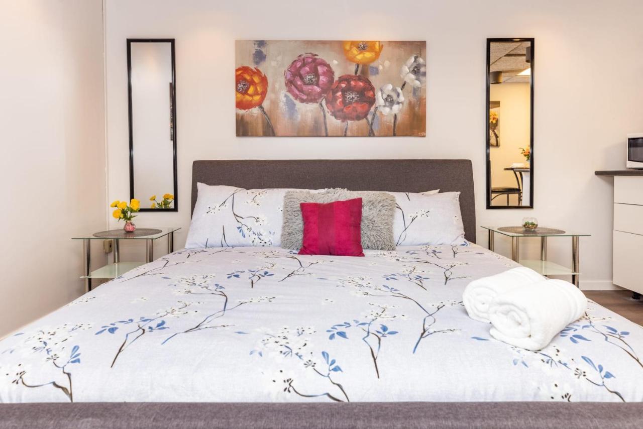 Apartment Modern Apartment- King Bed - Near Little Italy