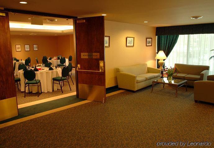 The Carleton 4* Ottawa