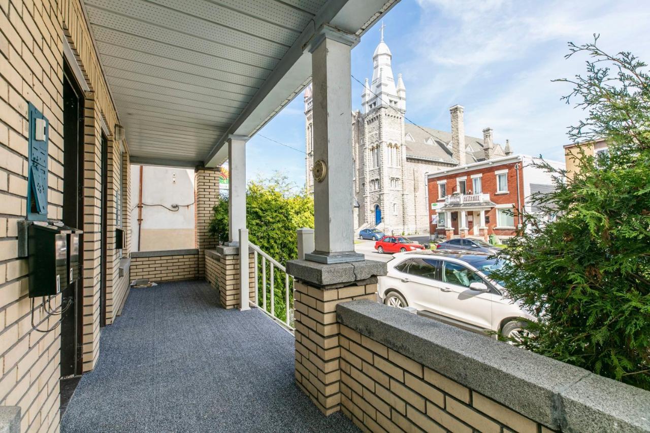 Pet Friendly Downtown 1br Duplex Apartment