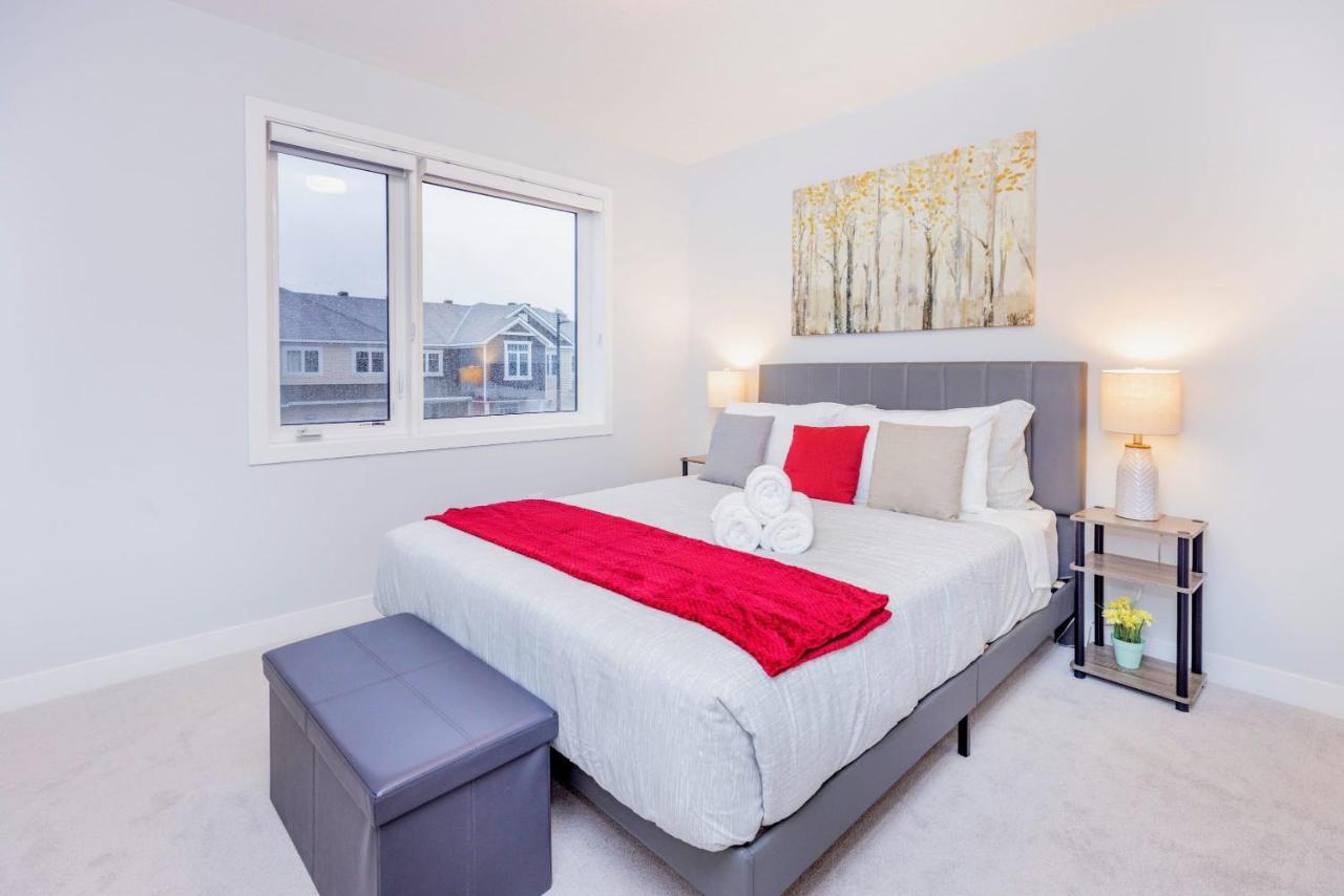 Modern 3br Townhouse In Stittsville *