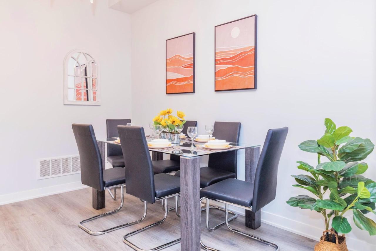 Holiday home Modern 3br Townhouse In Stittsville