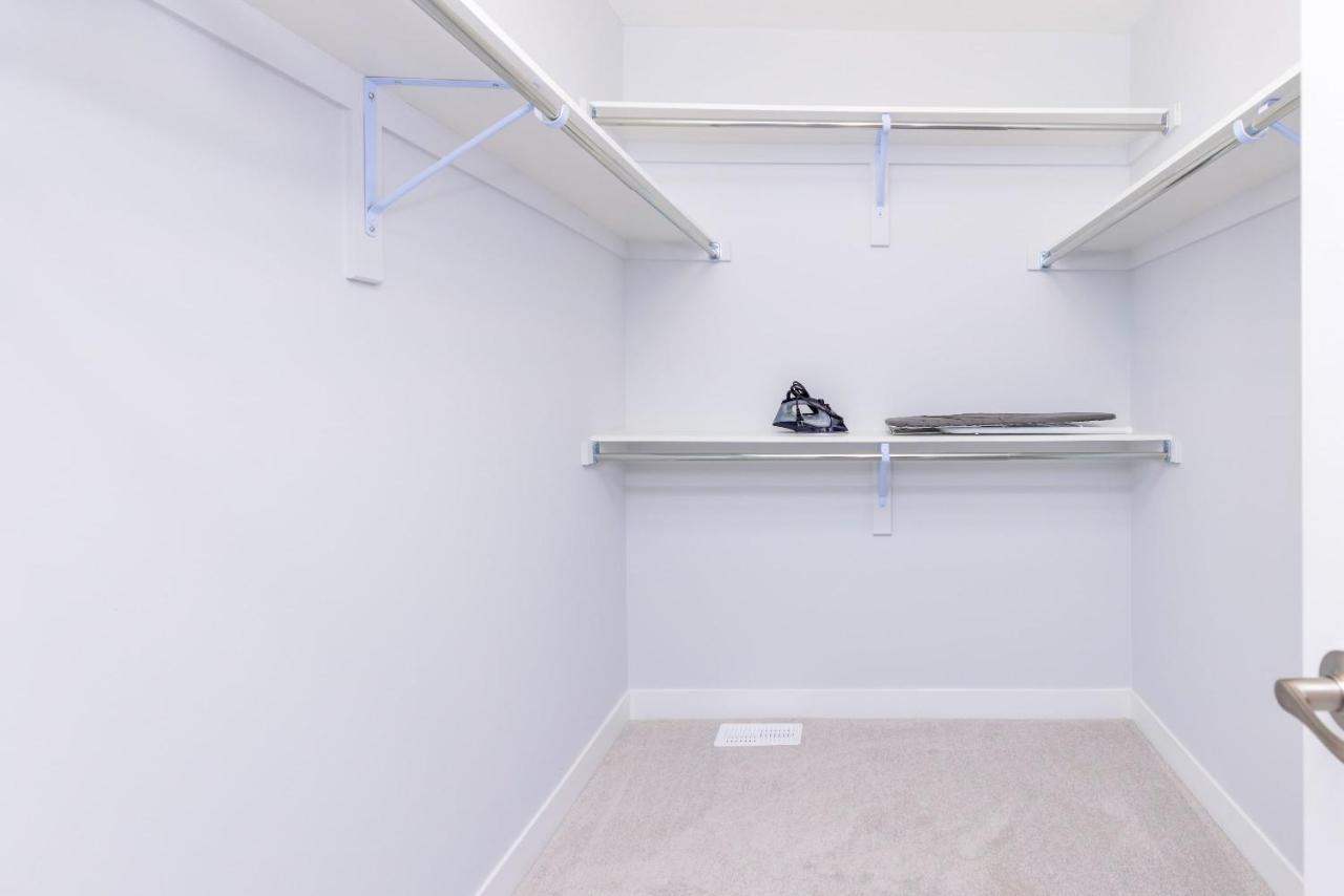 Holiday home Modern 3br Townhouse In Stittsville *
