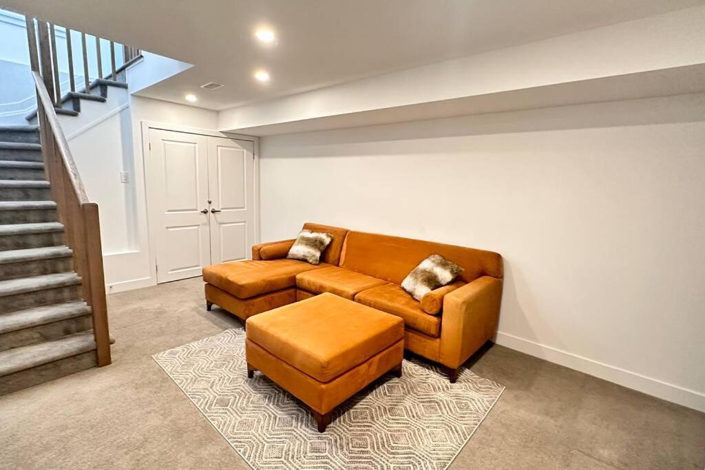 Capital's Retreat: King Suite, Smart Home, Wfh