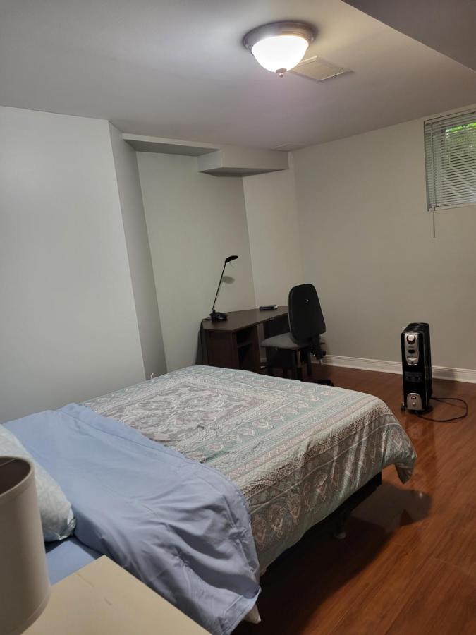 Guest house Lovely Guest Entire Minutes From Airport *
