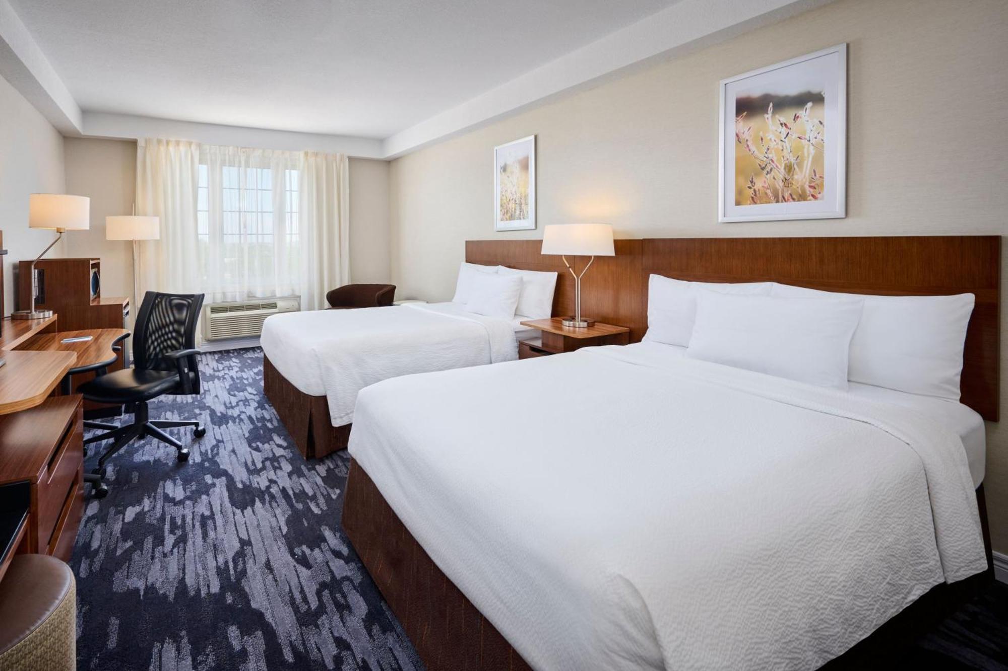 Hotel Fairfield & By Marriott Kanata Ottawa