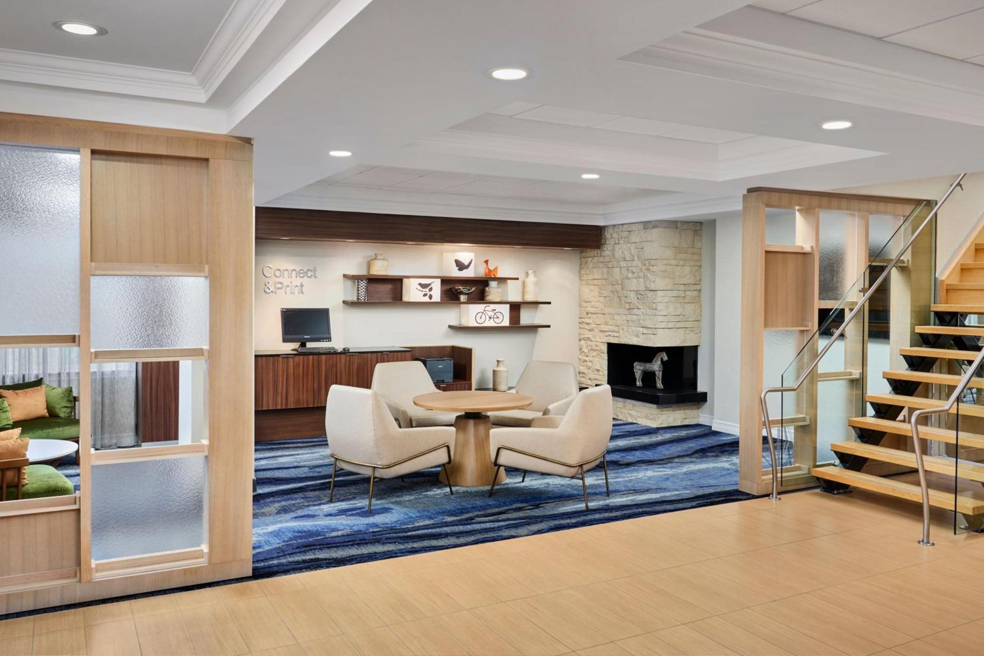 Hotel Fairfield & By Marriott Kanata Ottawa