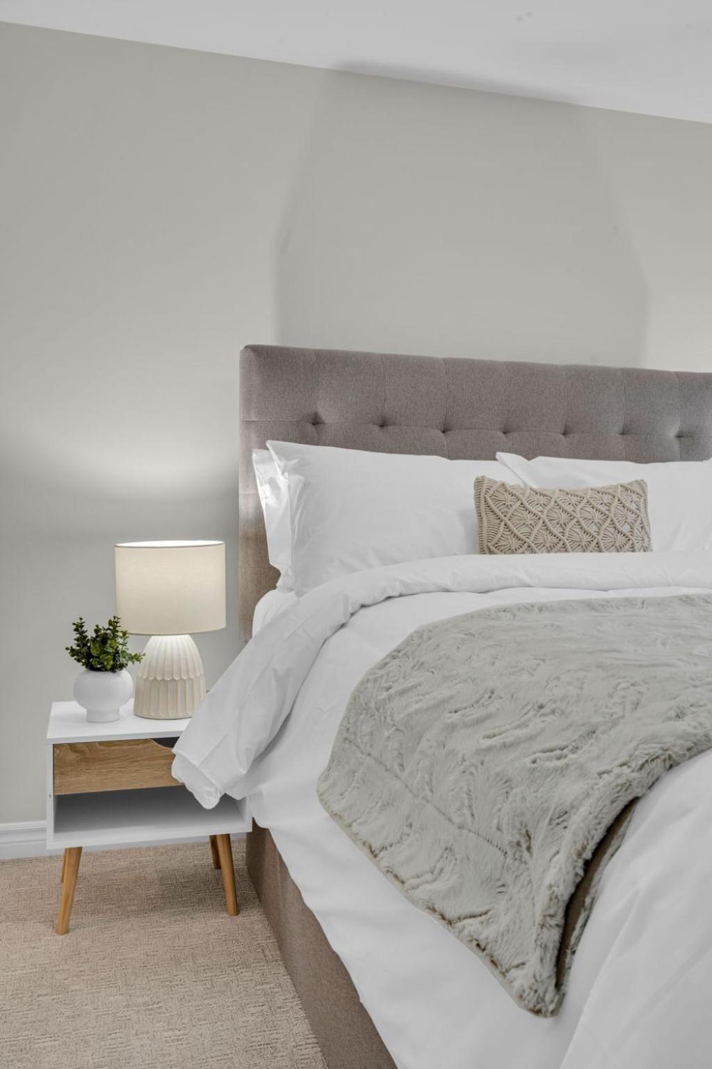 Luxurious And Beautiful, Ottawa