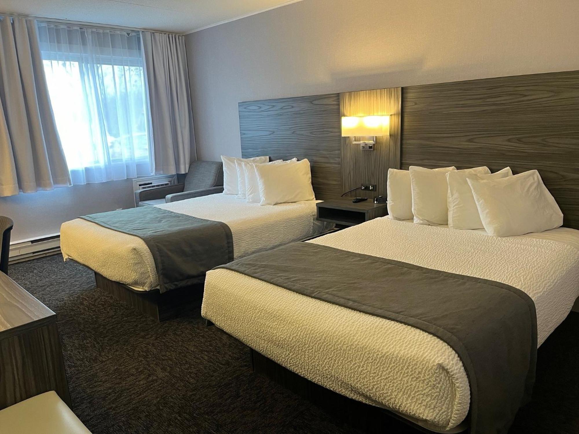 Hotel Travelodge By Wyndham East 3*
