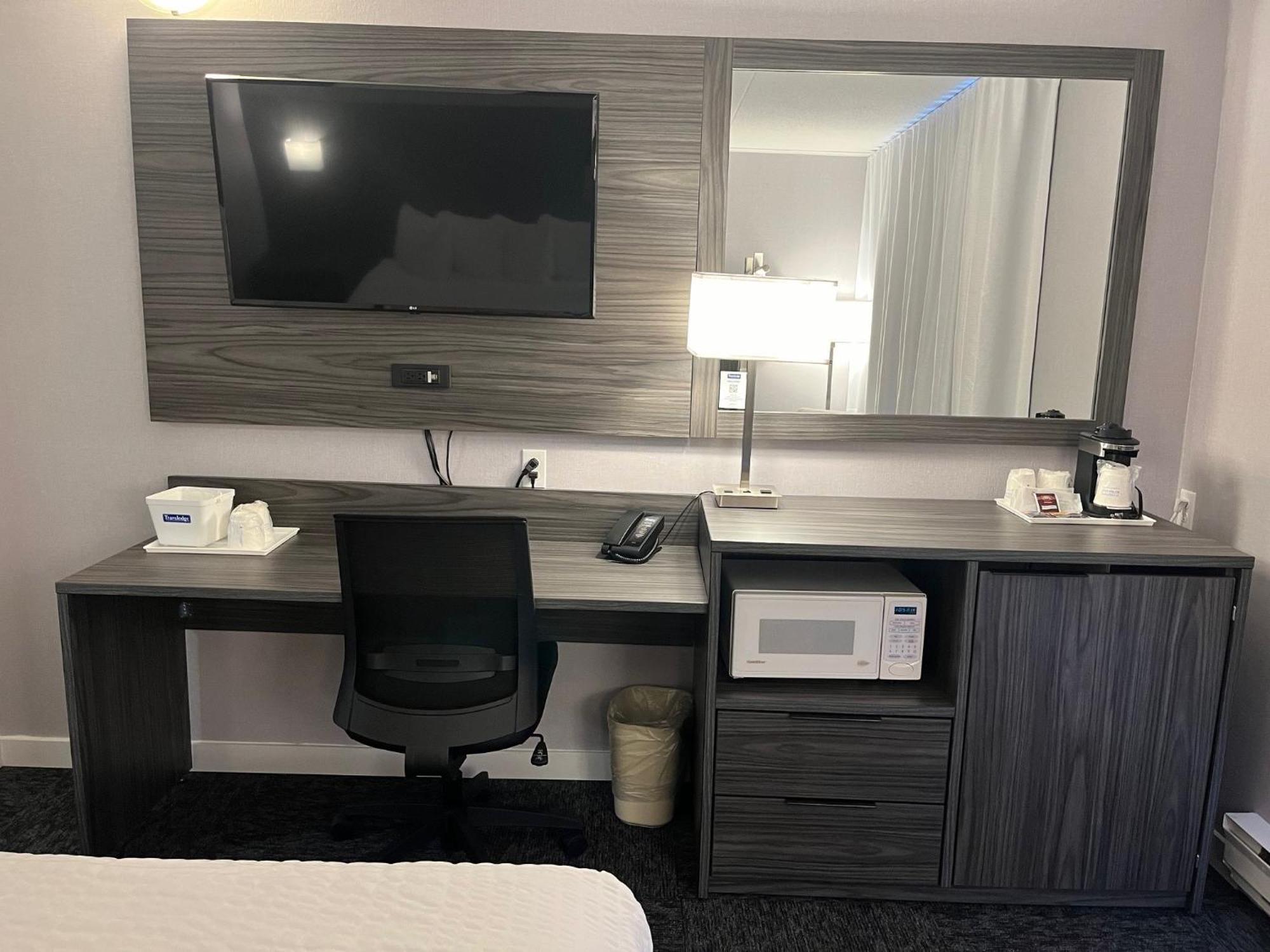 Travelodge By Wyndham East Ottawa