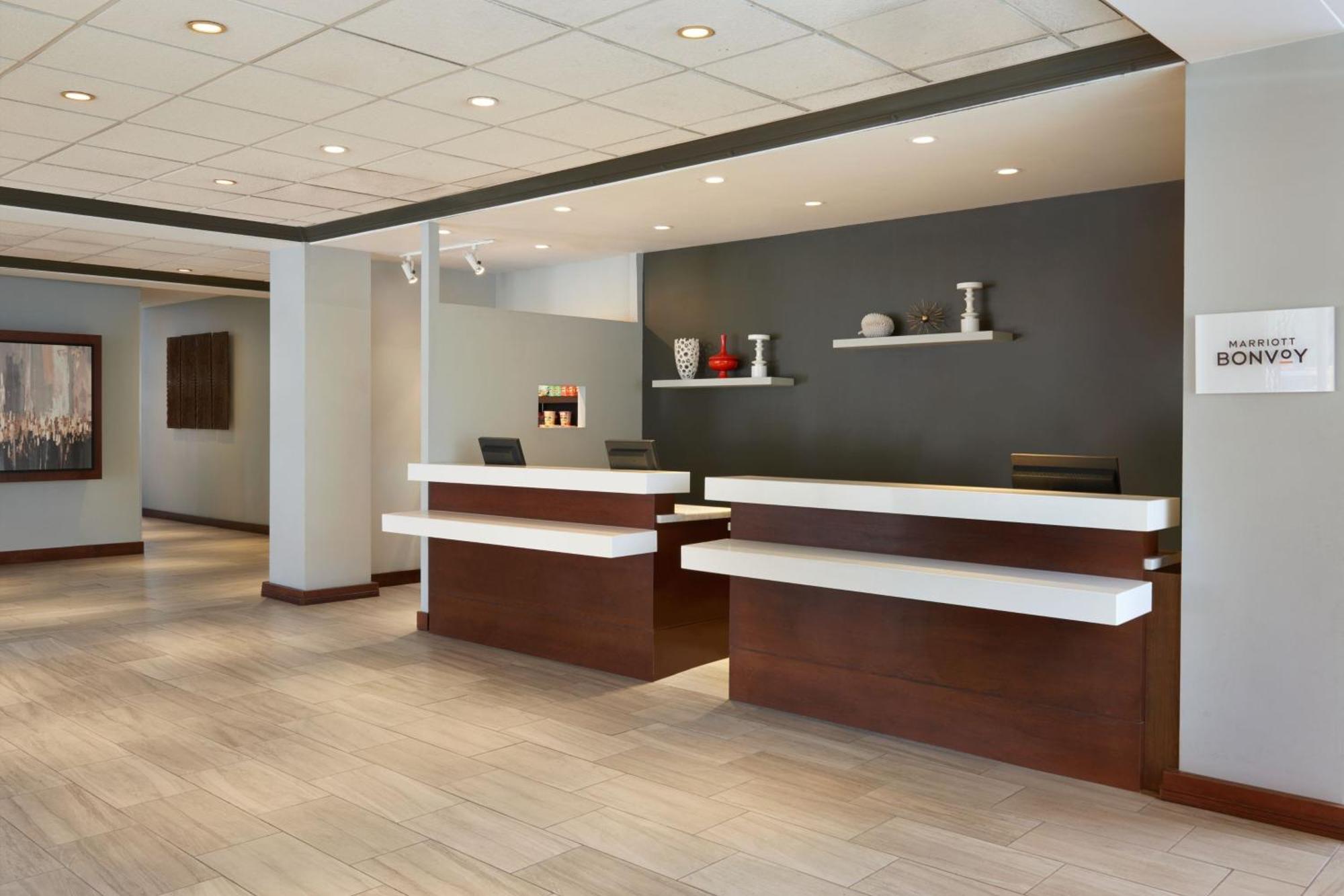 Courtyard By Marriott Downtown 3* Ottawa