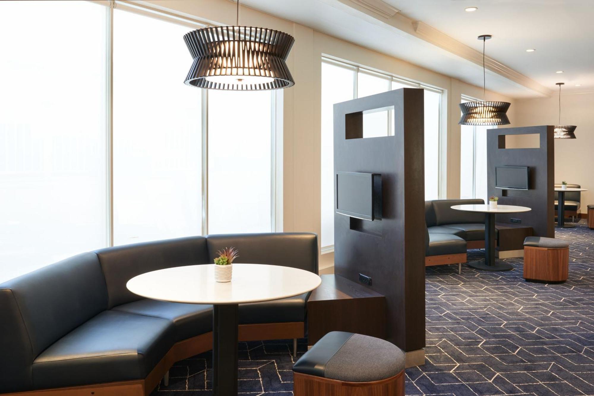 Hotel Courtyard By Marriott Downtown